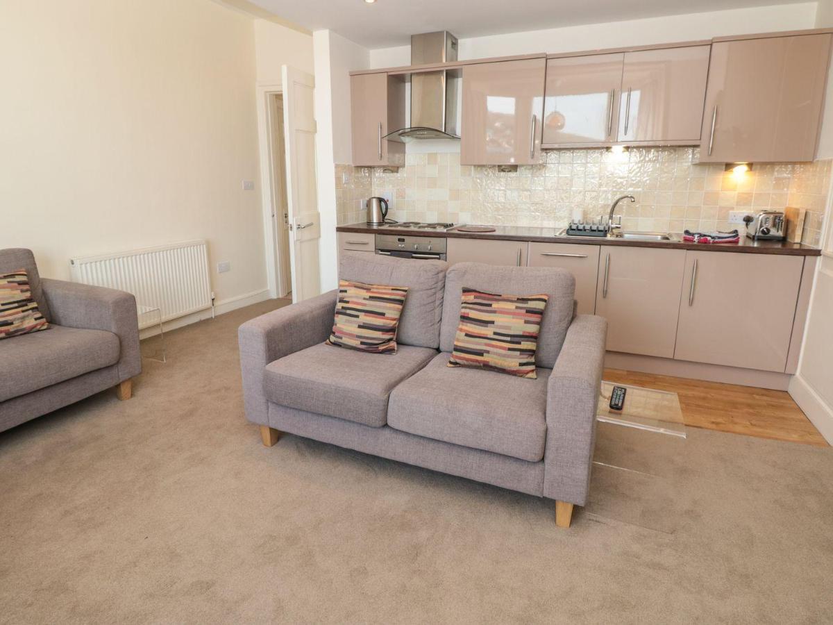 Apartment 4 Dartview *